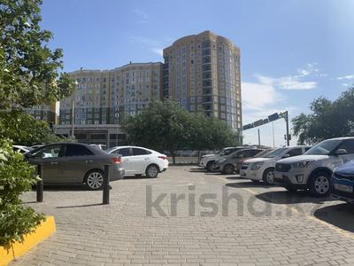 Свободное назначение, офисы, магазины и бутики, склады, общепит, салоны красоты, развлечения, студии · 90 м² за 700 000 〒 в Актобе, мкр 12