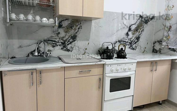 2-бөлмелі пәтер · 56 м² · 2/5 қабат, Чехова 67, бағасы: 180 000 ₸ в Усть-Каменогорске, Ульбинский — фото 2
