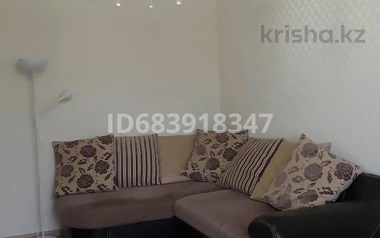1-бөлмелі пәтер · 36 м² · 5/9 қабат, 10 мкр 2, бағасы: 140 000 ₸ в Аксае — фото 2