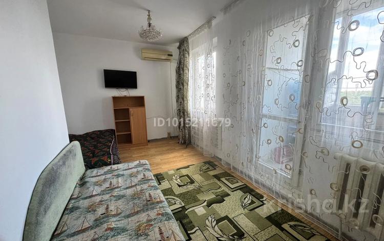 1-комнатная квартира · 30.3 м² · 5/5 этаж, 10 микрорайон 15 — Кофейня Mado за 120 000 ₸ в Аксае — фото 2