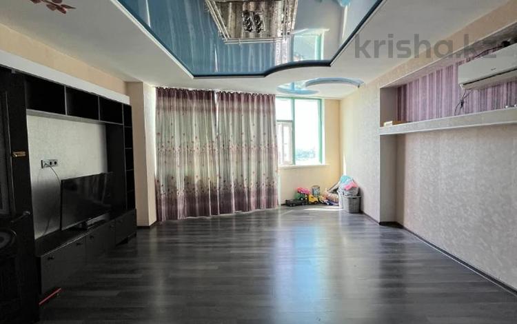 3-комнатная квартира · 119.8 м² · 23/25 этаж, мкр 11 за 32 млн ₸ в Актобе — фото 11