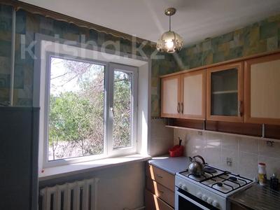 2-комнатная квартира · 44 м² · 2/5 этаж, Майкудук, 15й микрорайон 28 за 8.5 млн 〒 в Караганде, Алихана Бокейханова р-н