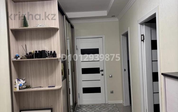 3-бөлмелі пәтер · 98.4 м² · 8/9 қабат, мкр Сары Арка 40, бағасы: 41 млн ₸ в Атырау — фото 2