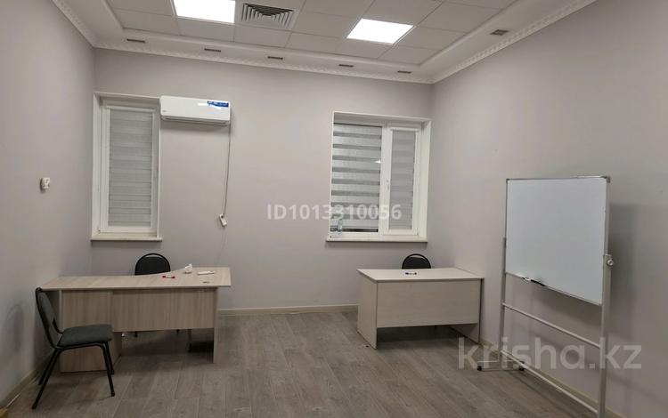 Еркін, кабинеттер және жұмыс орындары · 28 м², бағасы: 169 000 ₸ в Актау, 16-й мкр  — фото 2