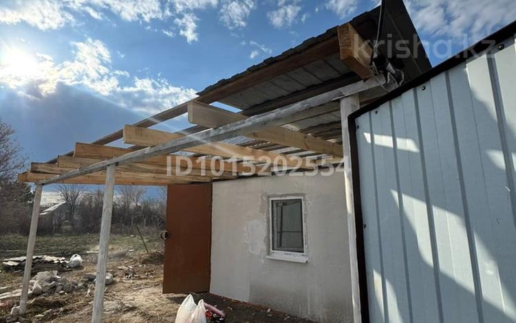 Дача · 2 комнаты · 20 м² · 12 сот., СК Строитель-5 83 за 1 млн ₸ в Актобе, жилой массив Кирпичный — фото 2
