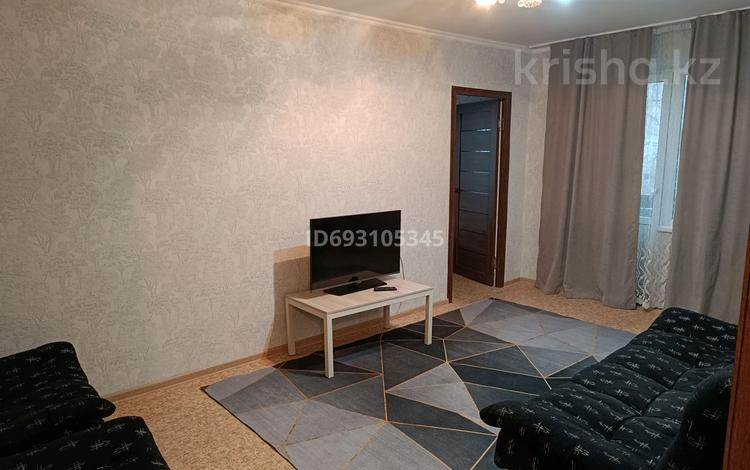 2-комнатная квартира, 59 м² посуточно, Рыскулова 257 за 15 000 〒 в Талгаре — фото 2