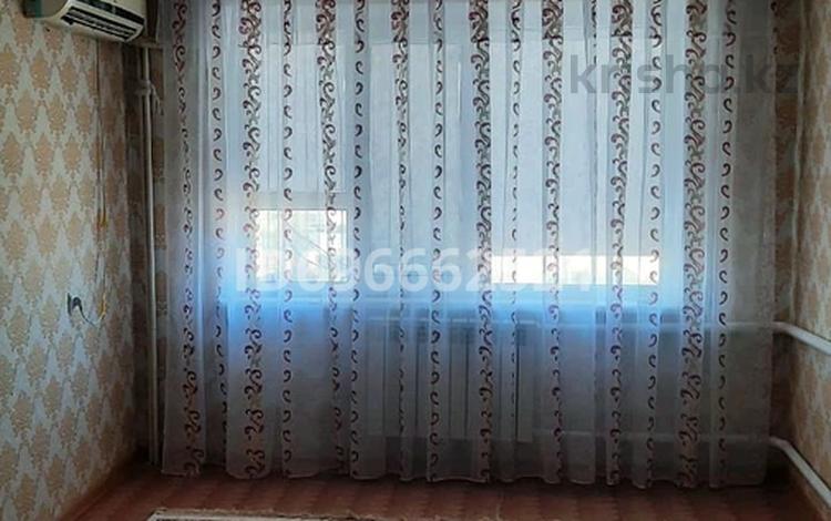 2-комнатная квартира · 90 м² · 4/5 этаж, 1 мкр 11 за 9 млн ₸ в Кульсары — фото 2