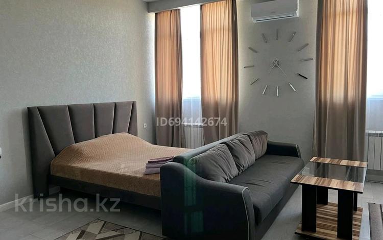 1-бөлмелі пәтер · 50 м² · 1/7 қабат, Атшабар 17/1 — Толеби, бағасы: 16 000 〒 в Таразе — фото 2