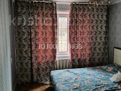 3-комнатная квартира · 80 м² · 1 этаж, 6мкр 1 за 150 000 〒 в Балхаше