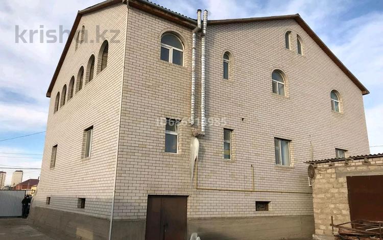 Отдельный дом · 7 комнат · 580 м² · 10 сот., Мкр Мясокомбинат ул Гиззат Аккошимов 12 — Возле рынка Дина и хозторг за 56 млн ₸ в Атырау — фото 21