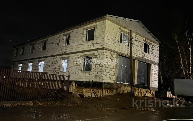 Завод · 6 соток, Ақжарма 7 — Огонек Магазин за 105 млн 〒 в Астане, р-н Байконур — фото 2