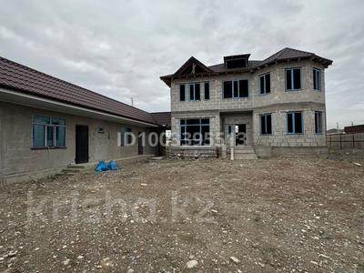 Отдельный дом · 8 комнат · 380 м² · 10 сот., Карамырзанова 81 — Напротив Көктем гранд за 70 млн 〒 в Талдыкоргане, мкр Жастар