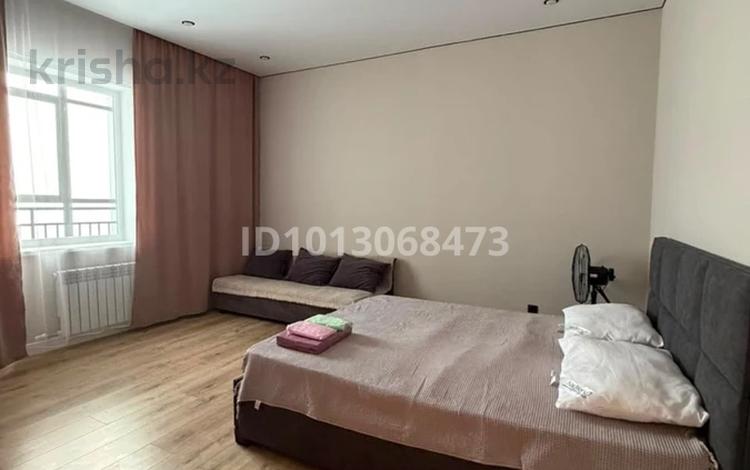 1-комнатная квартира · 40 м², Ракымжан Кошкарбаев 54 за 18 000 ₸ в Астане, Сарайшык р-н — фото 2