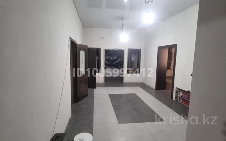 Отдельный дом · 5 комнат · 163 м² · 4 сот., Кашаубаева — Раимбека Аэропортная за 42 млн 〒 в  — фото 2