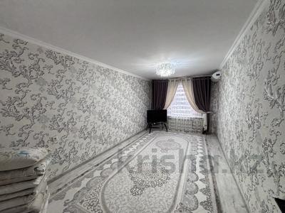 2-комнатная квартира · 56 м² · 5/5 этаж, мкр Центральный 5 — Ост. Светлана, ост. Юность, Драмтеатр за 180 000 ₸ в Атырау