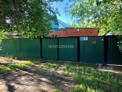 Отдельный дом · 3 комнаты · 80 м² · 4 сот., Ш.айманова 54 — Джангильдина угол за 19.5 млн ₸ в Актобе, мкр. Курмыш