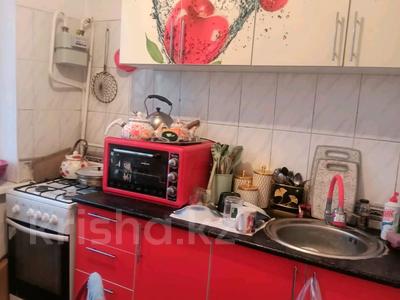 3-бөлмелі пәтер · 63 м² · 5/5 қабат, мкр Акбулак, Воинская 4а, бағасы: 14.3 млн ₸ в Таразе