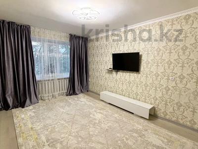 2-комнатная квартира, 47 м², 3/5 этаж, мкр 12 за 15.5 млн 〒 в Актобе, мкр 12