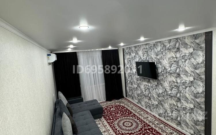 3-комнатная квартира, 63 м², 1/5 этаж, Абая 37