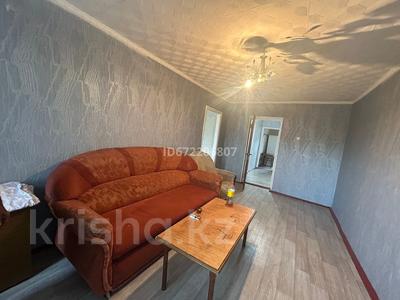 Продажа квартир в Карагандинской обл.: 3-комнатная квартира · 65 м² · 2/5 этаж, Локомативная 153 за 11 млн 〒 3-комнатная квартира · 65 м² · 2/5 этаж, Локомативная 153 за 11 млн 〒 в Караганде, Алихана Бокейханова р-н