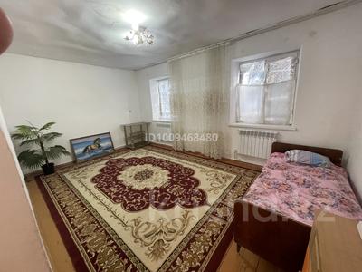 Отдельный дом · 4 комнаты · 75 м², Абая — Покатилова за 100 000 〒 в Уральске
