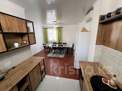 Отдельный дом · 4 комнаты · 150 м² · 3 сот., 1-й мкр, База отдыха Золотое Солнышко 83/26 — Теплый пляж возле базы отдыха" Золотое солнышко " за 500 000 ₸ в Актау