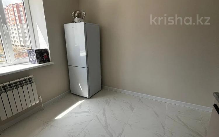 1-комнатная квартира · 43 м² · 4/5 этаж, мкр. Алтын орда за 16.5 млн 〒 в Актобе — фото 2