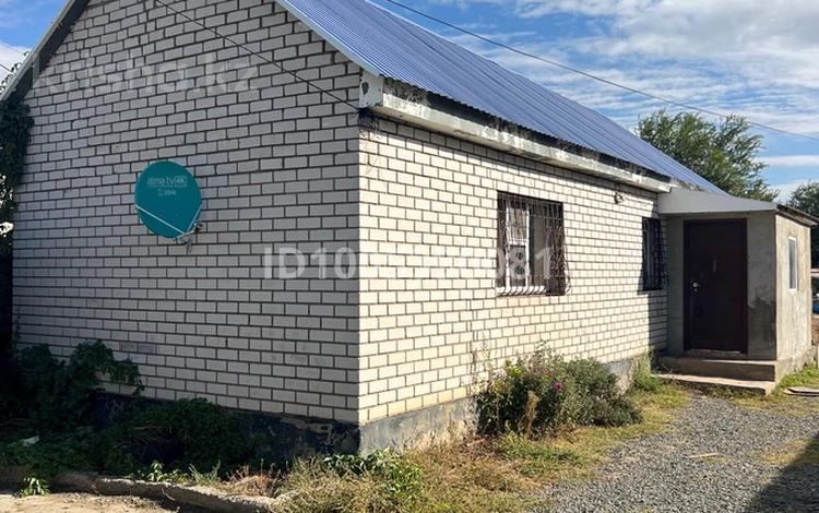 Отдельный дом · 2 комнаты · 50 м² · 8 сот., Геолог 6 39 — Находиться недалеко от нового моста в Заречный за 10.5 млн 〒 в Актобе, жилой массив Юго-Запад-1 — фото 2