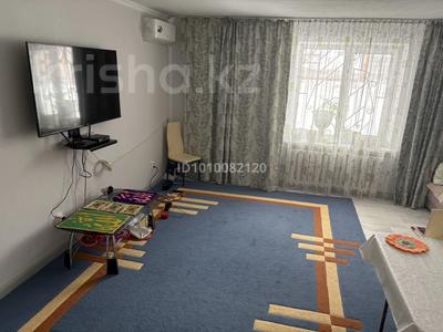 2-комнатная квартира · 67.2 м² · 1/5 этаж, 10мкр за 26 млн ₸ в Аксае