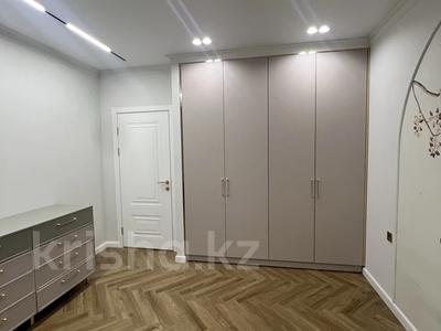 2-бөлмелі пәтер · 62.4 м² · 11/12 қабат, Астана ш/а., Микрорайон Астана, 1/19 — Саина, бағасы: 63 млн ₸ в Алматы, Ауэзовский р-н