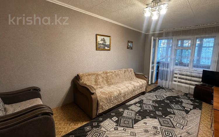 2-бөлмелі пәтер · 45 м² · 2/5 қабат, 40 лет победы 81, бағасы: 6.5 млн ₸ в Шахтинске — фото 2
