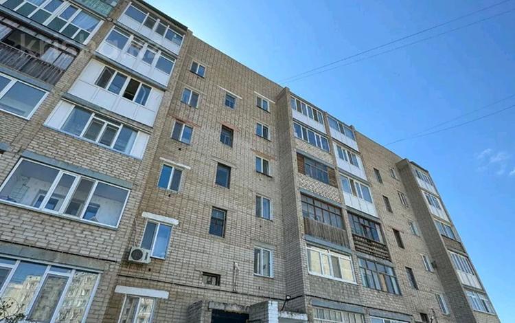 3-комнатная квартира, 62 м², 1/6 этаж, центральный 55 за 16.8 млн 〒 в Кокшетау — фото 2