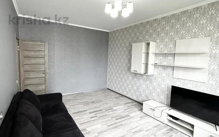 2-комнатная квартира · 56 м² · 8/9 этаж, Жарокова 275 за 54 млн ₸ в Алматы, Бостандыкский р-н — фото 2