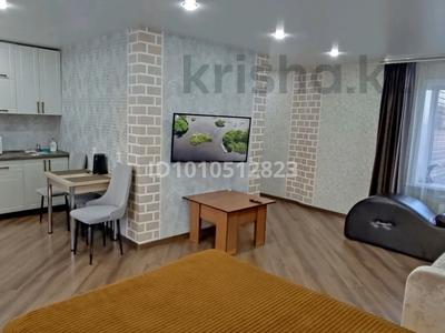 1-бөлмелі пәтер · 37 м² · 3/5 қабат, Ауэзова 102 — Сейфуллина, бағасы: 15 000 〒 в Щучинске