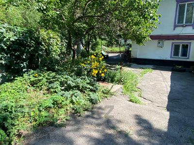 Отдельный дом · 4 комнаты · 70 м² · 7 сот., Ньютона 7 за 220 млн 〒 в Алматы, Медеуский р-н