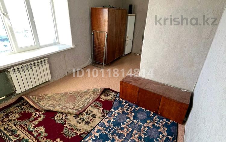 1-бөлмелі пәтер · 26 м² · 8/9 қабат, Құрманғазы көш. 33 — Обл больнице, бағасы: 12 млн ₸ в Уральске, мкр Школьник — фото 2