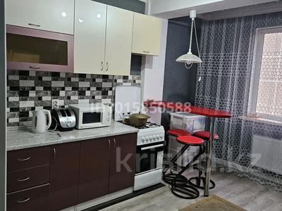 2-комнатная квартира · 55 м² · 6/10 этаж, мкр Жетысу-2 85 за 300 000 ₸ в Алматы, Ауэзовский р-н