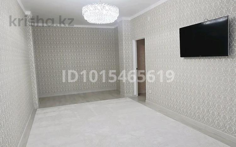 3-комнатная квартира · 97 м² · 3/8 этаж, мкр Нурсая, Абулхаир хана за 500 000 ₸ в Атырау — фото 3