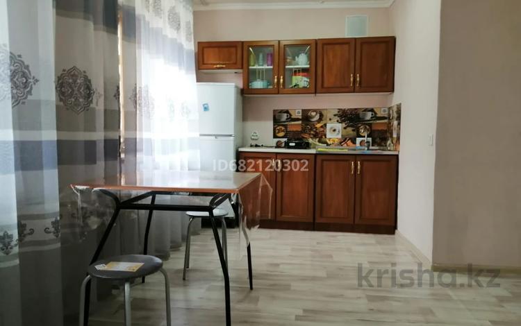 1-комнатная квартира · 31 м² · 2/3 этаж, 72 квартал 15 за 150 000 ₸ в Семее — фото 13