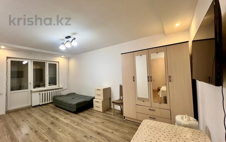 1-комнатная квартира · 32 м² · 2/4 этаж, мкр №4 21 — Ул.Алтынсарина уг.ул.Куанышбаева за 220 000 ₸ в Алматы, Ауэзовский р-н — фото 2