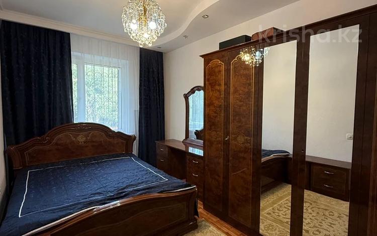 4-комнатная квартира · 78 м² · 3/9 этаж, мкр Самал-2 — Мендикулова за 450 000 ₸ в Алматы, Медеуский р-н — фото 2