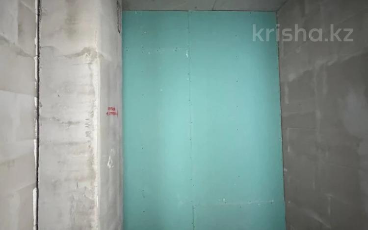 3-бөлмелі пәтер · 107.1 м² · 10/16 қабат, Рыскулова 33/2, бағасы: 56 млн ₸ в Шымкенте — фото 2