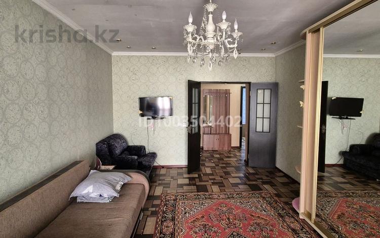 3-комнатная квартира · 90 м² · 6/6 этаж, Затаевича 84/4 за 200 000 ₸ в Караганде, Казыбек би р-н — фото 2