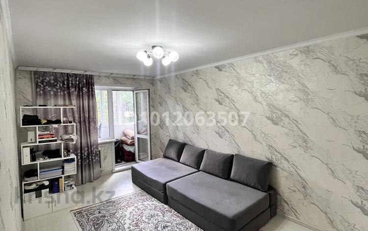 1-комнатная квартира · 30.7 м² · 2/5 этаж, Майкудук, 17й микрорайон 49 за 9.3 млн ₸ в Караганде, Алихана Бокейханова р-н — фото 2
