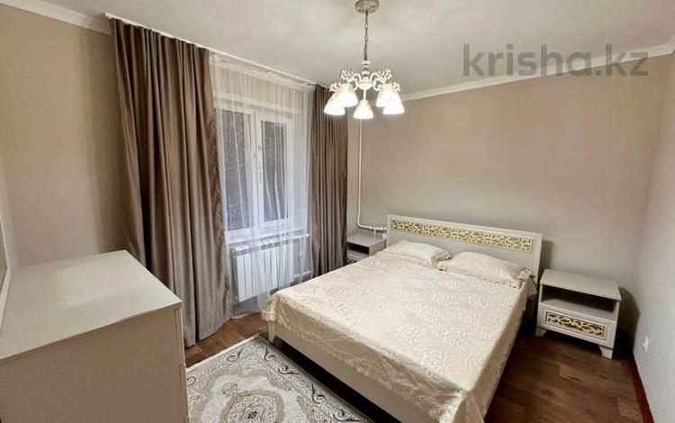 3-комнатная квартира, 58 м², 3/5 этаж помесячно, мкр Алмагуль — Ходжанова