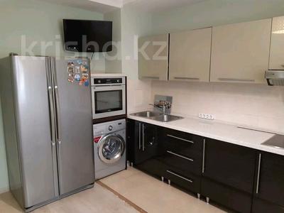 2-комнатная квартира · 70 м² · 2/9 этаж · помесячно, Сарайшык 9 за 270 000 〒 в Астане, Сарыарка р-н