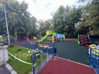 3-комнатная квартира · 75.3 м² · 1/3 этаж, М.Исиналиева 12 — Сатпаева-Исиналиева за 28 млн 〒 в Павлодаре
