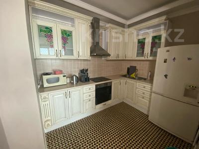 4-комнатная квартира · 130 м² · 12/13 этаж, Кунаева 14 за 400 000 〒 в Астане, Есильский р-н