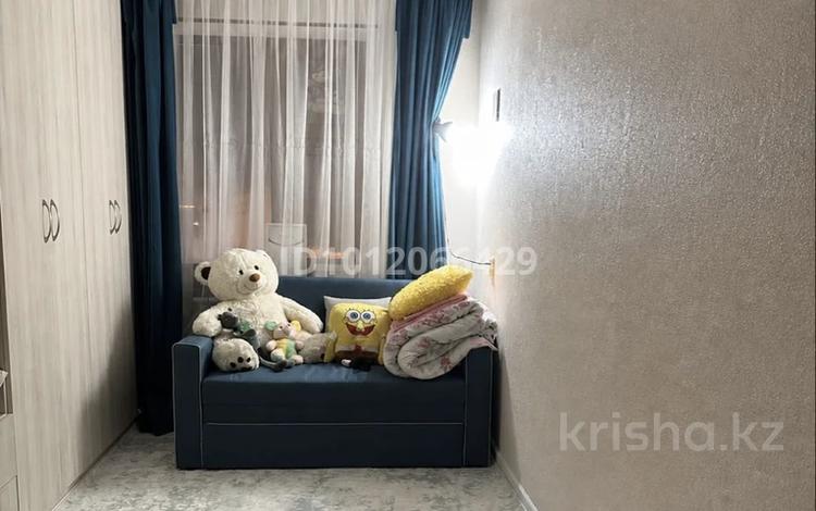 4-бөлмелі пәтер · 73 м² · 5/5 қабат, ул. Женис 98, бағасы: 12 млн ₸ в  — фото 2