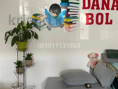 3-бөлмелі пәтер · 72 м² · 1/10 қабат, мкр Шугыла, Жунисова 12 — Алатау удобно под бизнес 223 жаңа мектептің дәл алды, бағасы: ~ 59 млн ₸ в Алматы, Наурызбайский р-н